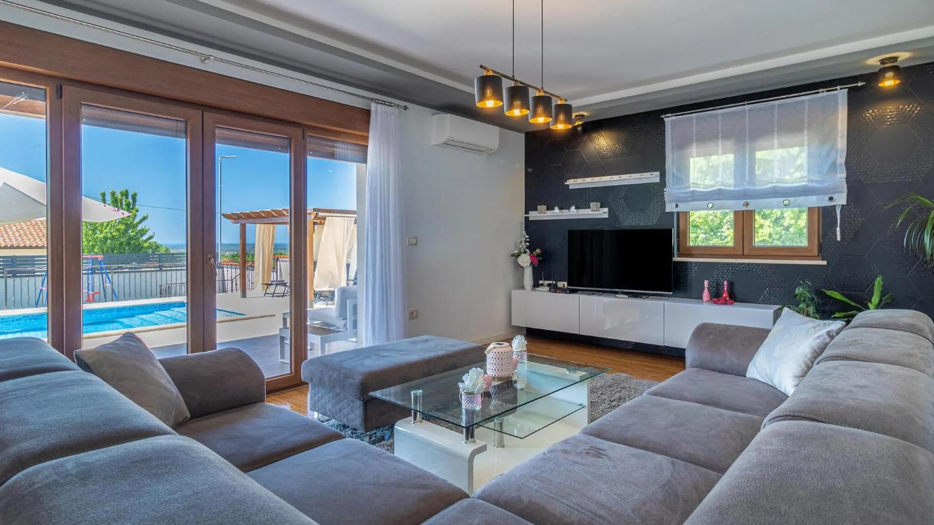 4 Bedroom Pet Friendly Home In Vodnjan Hébergement de vacances